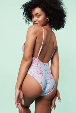 MAILLOT 1 PIÈCE - Mint Flowers -Optimal Lingerie Magasin 2021 05 11 WE ARE JOLIES bain49 2048x3048px