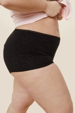 Shorty Menstruel - Flux Nuit | Paillettes 10 Shorty Menstruel - Flux Nuit | Paillettes -Optimal Lingerie Magasin 2023 01 18 WAJ eshop37