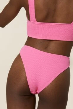 Ensemble Maillot Rose Flash - Triangle / Tanga -Optimal Lingerie Magasin 230413 WAJ eshop196